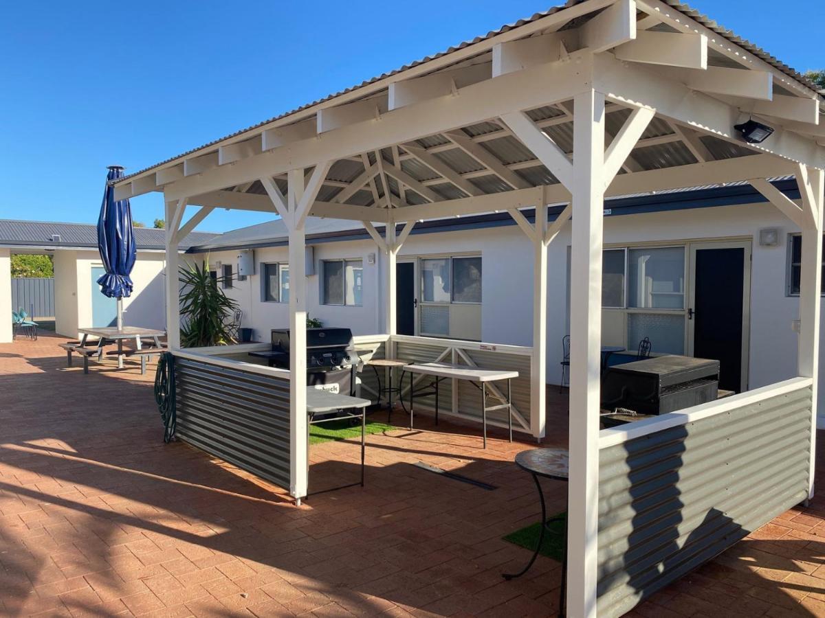 Api Pelican Beach Front Apartments Kalbarri Exterior foto