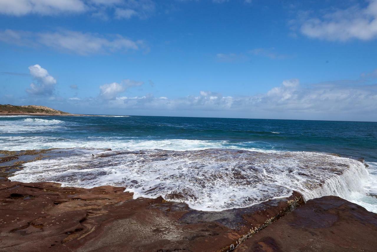Api Pelican Beach Front Apartments Kalbarri Exterior foto
